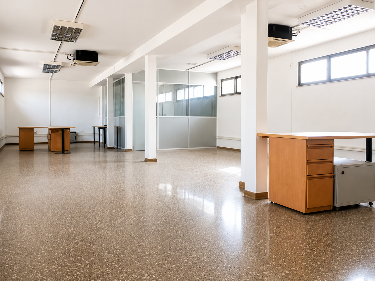Edificio 71 — Oficinas y despachos